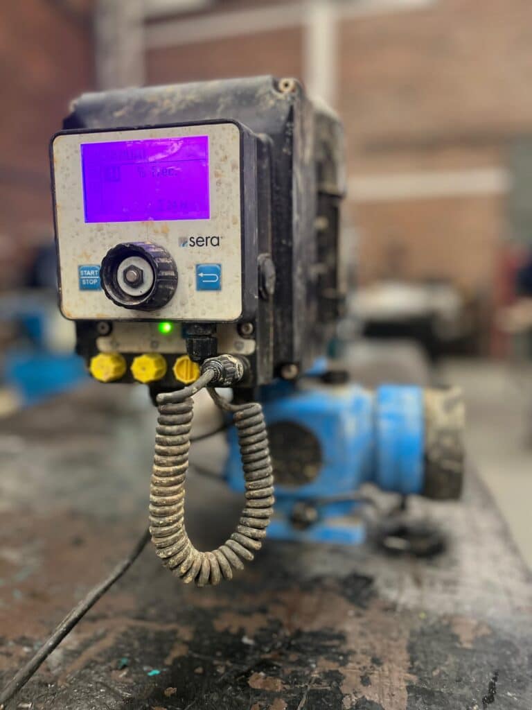 Reparación mantención de bombas dosificadoras SERA